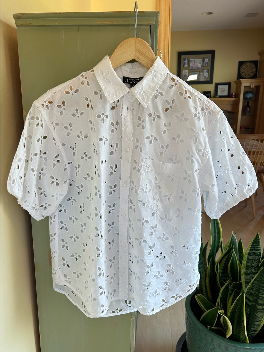 J. Crew Spring Garden Button Up Collar Top Eyelet White Puff Sleeves Size 4 NWOT - Picture 3 of 16